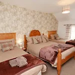 Boundcliffe Farm * Allerston